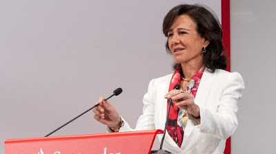 Ana Botín, con el feminismo: “El aislamiento de la mujer ha permitido el acoso sexual”