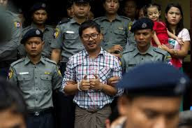 Myanmar: Verdict for two jailed Reuters journalists postponed