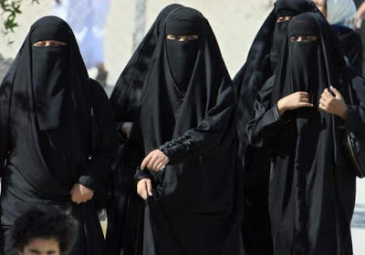 Saudi Arabia plans to execute first female political activist