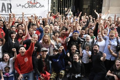Condenan en Argentina a seis prefectos por torturas a jóvenes