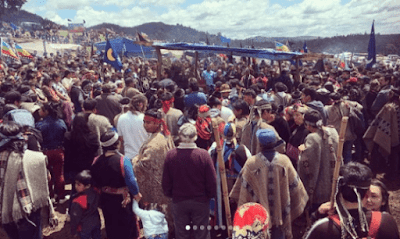 Masivo velorio de joven mapuche asesinado por policía de Chile