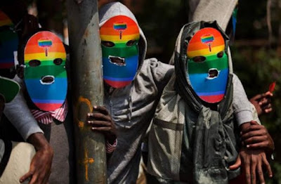 Tanzania, è caccia al gay: arresto, deportazione, rischio morte