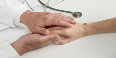 A Torino arrestato il medico palpeggiatore. Fra le molestate anche una minorenne