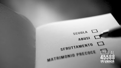 “Mettiamocelo in testa”, la nuova campagna di UNHCR per garantire l’istruzione alle bambine rifugiate