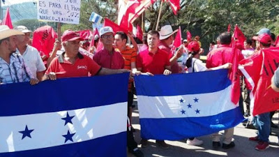 Policía de Honduras reprime protestas contra el Gobierno de JOH