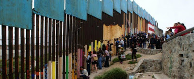 Il muro di Berlino è caduto, ma ne restano in piedi altri 77. L’ultimo è qui, nel Sahel