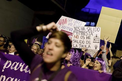 Mujeres rebeldes, pero sin partido