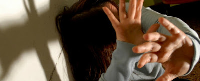 Cuneo, violenze sessuali su ragazzina di 13 anni: arrestato militare 30enne