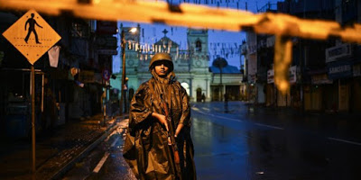 Sri Lanka blindato, chiese chiuse e moschee in pericolo. Il capo della polizia si dimette