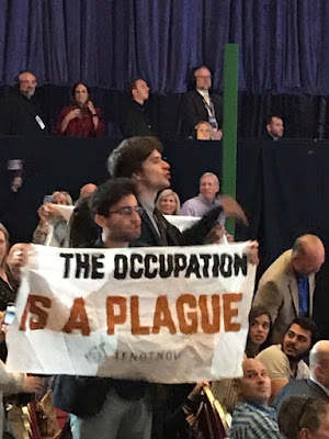 Trump interrompu par les jeunes juifs américains contre l’occupation