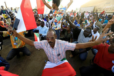 SUDAN. Opposizioni e militari riprendono il negoziato