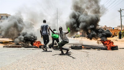 Sudan protesters ‘totally reject’ army call for talks