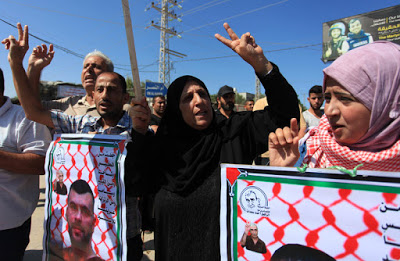 Prisoners hunger strike as Israel reneges on pledges