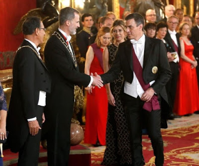 Pedro Sánchez : 1,89 m.
